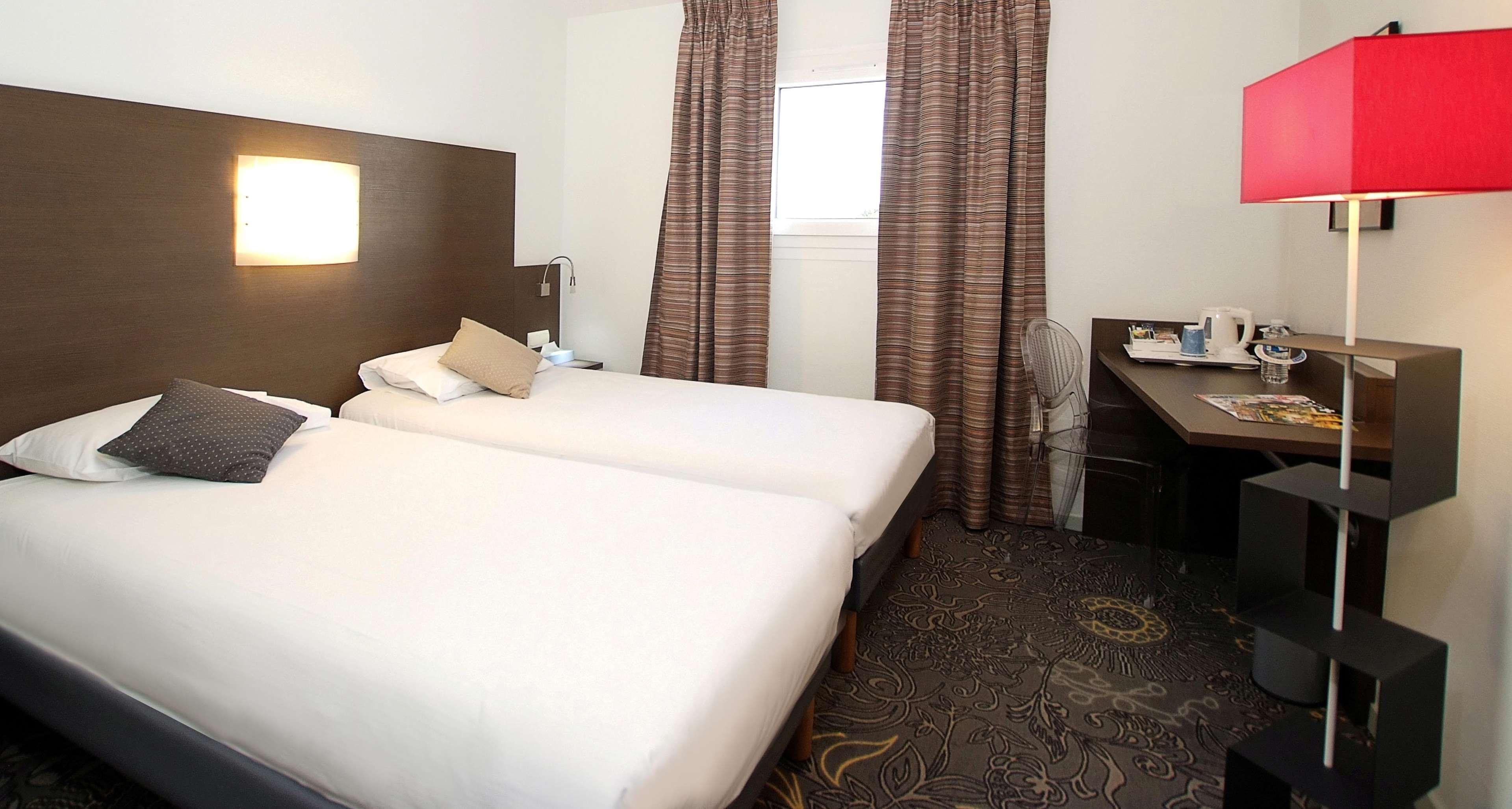 Hotel Kyriad La Rochelle Centre Ville Εξωτερικό φωτογραφία