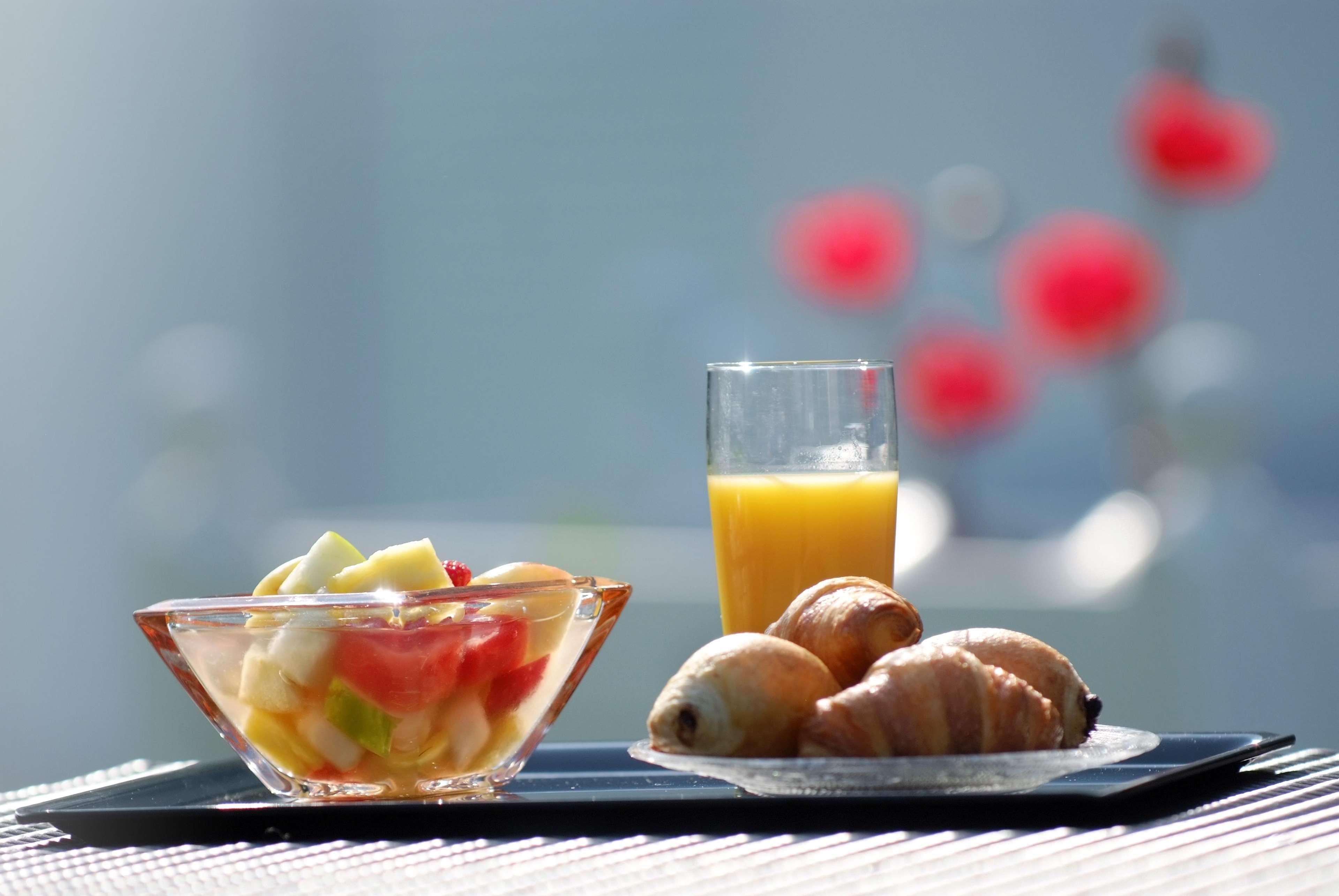 Hotel Kyriad La Rochelle Centre Ville Εξωτερικό φωτογραφία